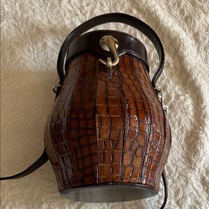 Unique faux Crocodile-Embossed Women's Bag 💼